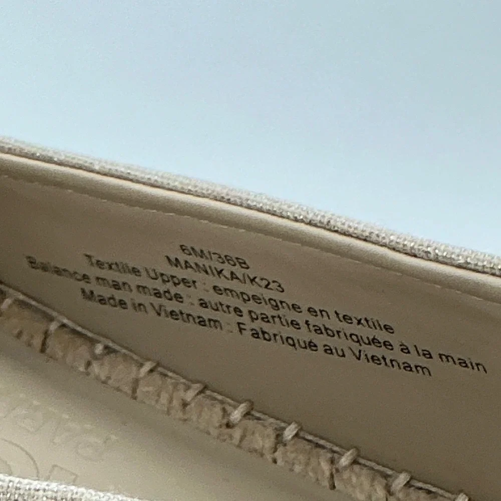 Karl Lagerfeld Paris Size 6 Manika‎ Espadrille Flats Beige Rhinestone Logo